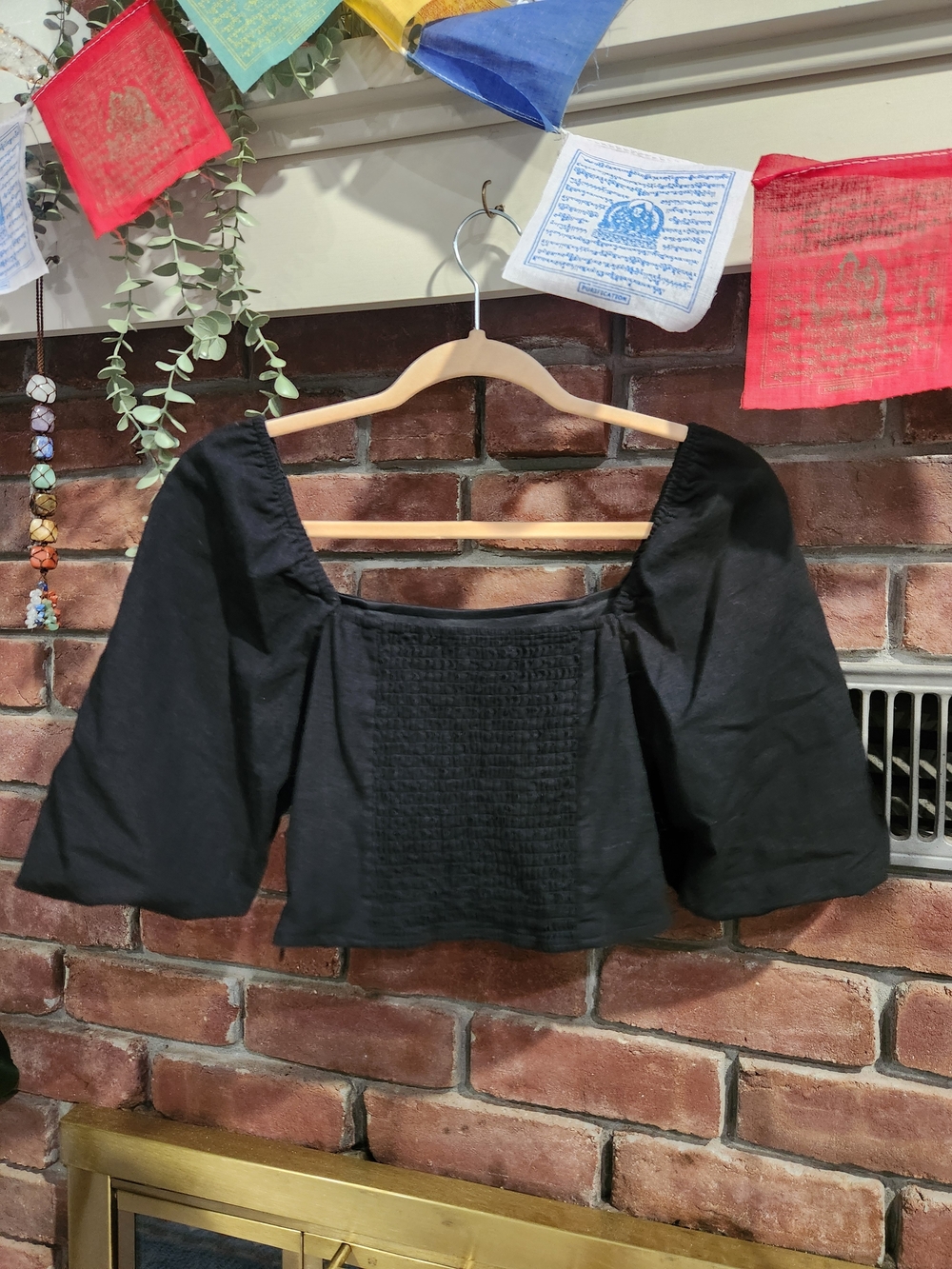 Francesca's Black Puff Sleeve Square Neck Smocked Back Crop Top XS - Picture 3 of 4